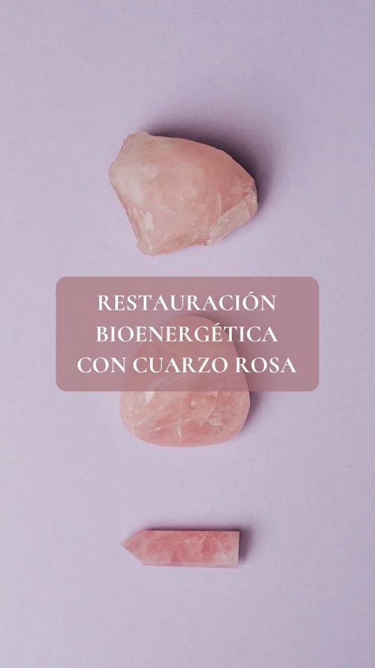 Somos ENERGIA, es una realidad.

Mantener nuestra energía fluyendo por todo el cuerpo es la clave para un equilibrio en todos nuestros planos: físico, mental y espiritual.

Cuando tenemos energía estancada en alguna parte del cuerpo, éste nos habla en forma de contractura, tensión, fatiga, molestia o dolor (físico), y/o en forma de fatiga mental, insatisfacción o incoherencia (mental y espiritual).

Y es normal que nos pase, somos humanas.
Pero sabemos que hay muchas opciones para estar mejor.

Hace 3 años que encontré a Toñi, ella se dedica a la RESTAURACIÓN BIOENERGÉTICA utilizando la acupuntura con cristales de cuarzo.
Y de entre todas las terapias que he probado, me quedo con esta 💗💗💗

¿La has probado? ¿Qué haces para reequilibrar tu energia? Te leo...

#cincomovimentos #energy #reequilibrio #fluir #menopausia #saludintegrativa 
#rociodelgadosf